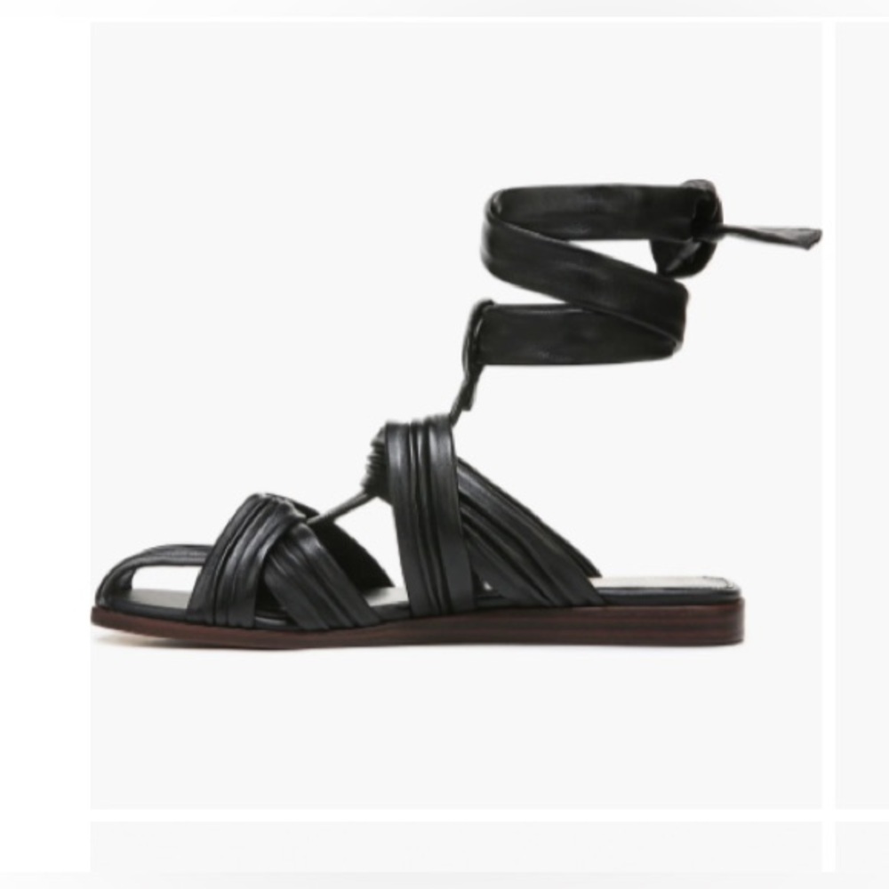 Imogene Ankle Tie Sandal
SAM EDELMAN Note: there is a little cut see last pic